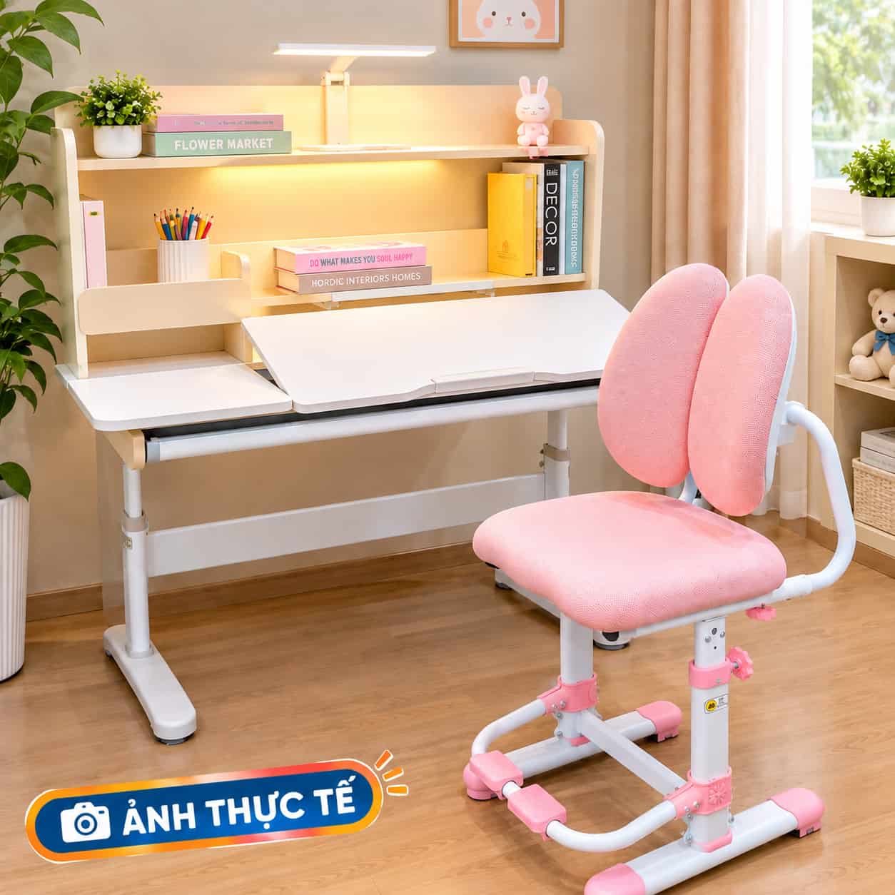  gác chân xoay 360 độ và tăng chỉnh chiều cao.